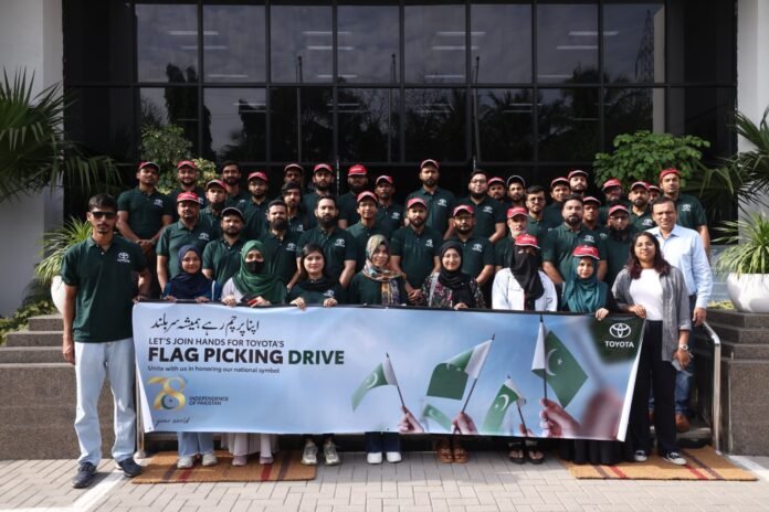 Volunteers after collecting national flags-IMC