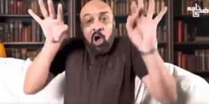 Image shows journalist Rizwan Razi making mockery of Sindhi nationalists.