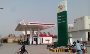 The image shows GO retail station